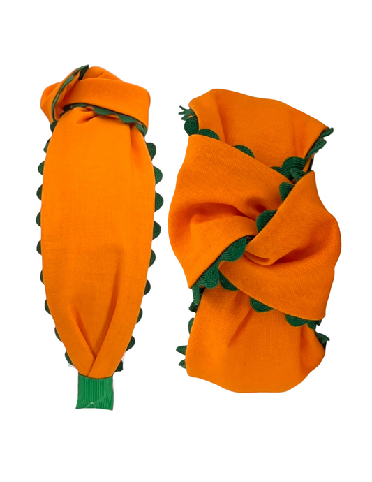 Green Scallop on Orange