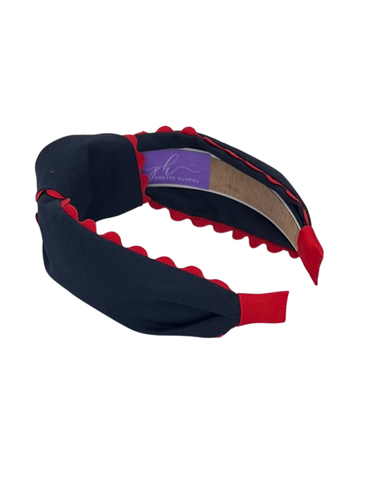 Red Scallop on Navy