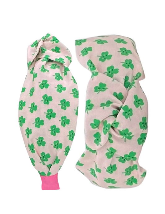 Smiling Clovers on Pink - St Patrick's Day